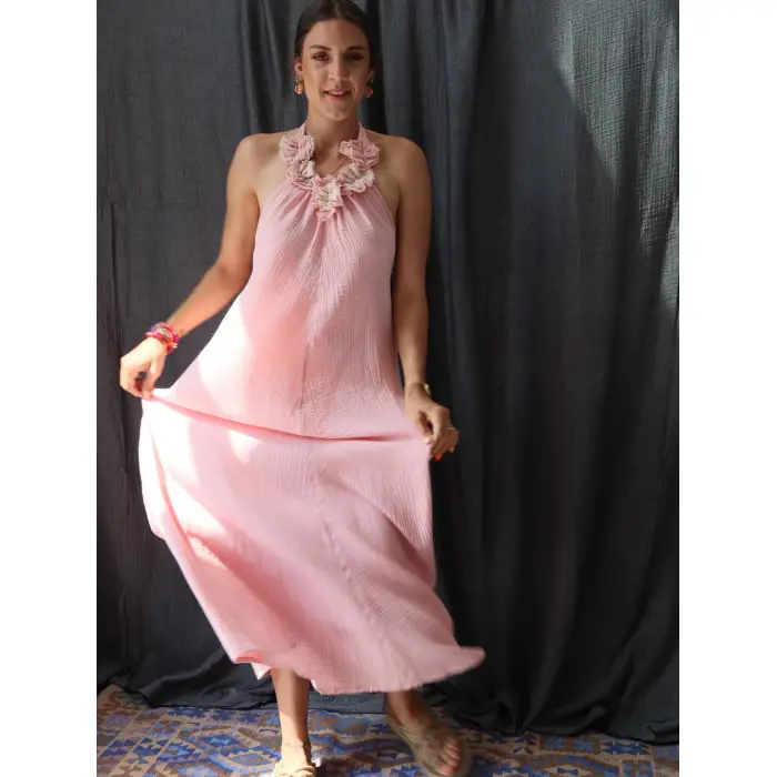 ALOHA YAKASI ÇİÇEK DETAYLI MÜSLİN ELBİSE