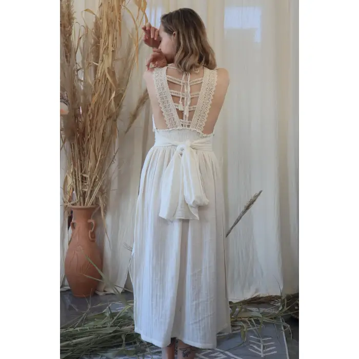 ZAMBAK SIRTI DANTEL DETAYLI ELBİSE