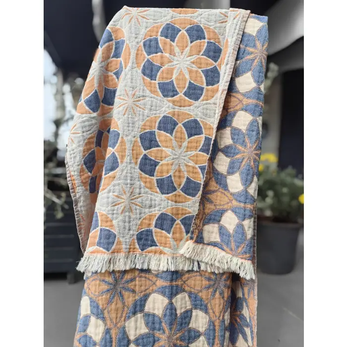 KLAIDESCOPE PESTEMAL