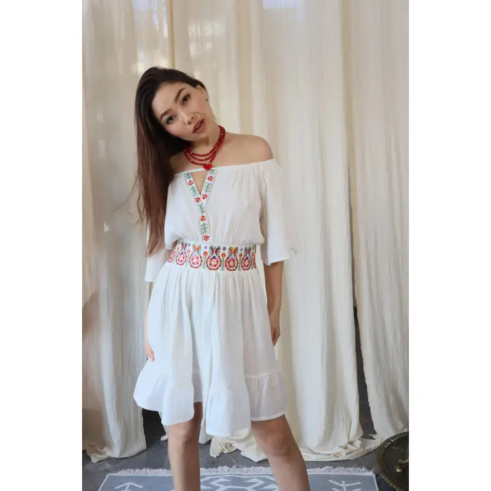 ZARİFE BELİ NAKIŞ DETAYLI MÜSLİN ELBİSE