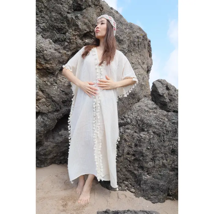 ATLAS ÇİZGİLİ ŞİLE BEZİ PÜSKÜL DETAYLI KAFTAN