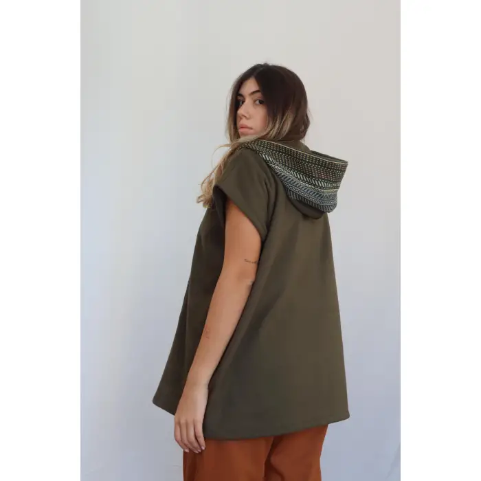 TUNA KAPŞONLU KİLİM DETAYLI POLAR YELEK / YEŞİL