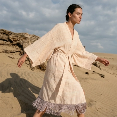 JÜLİDE PÜSKÜL DETAYLI KAFTAN