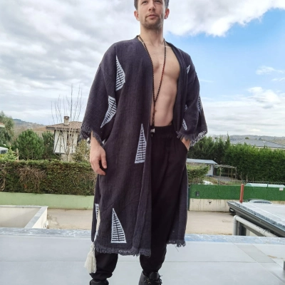 PYRAMID TAHTA BASKI KAFTAN / siyah