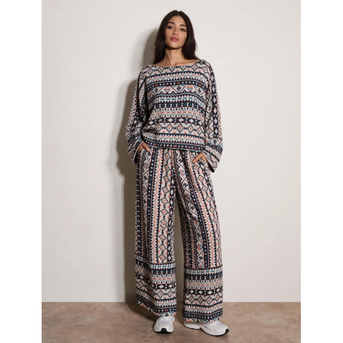 ETNİK DESENLİ TRİKO PANTOLON & BLUZ TAKIM
