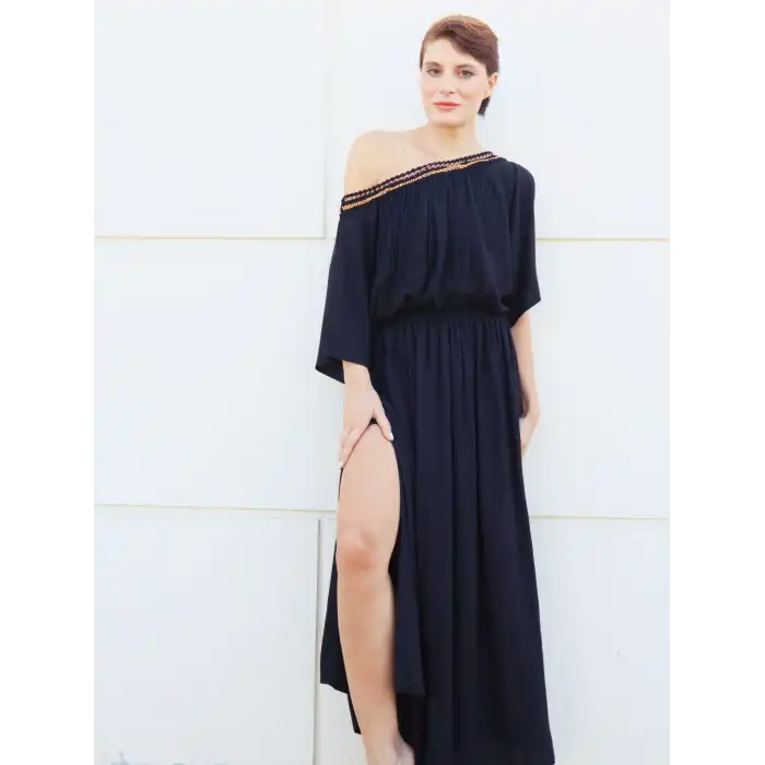 NEFERTİTİ YAKASI PÜSKÜL DETAYLI ELBİSE