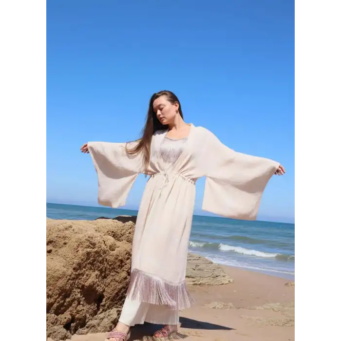 JÜLİDE PÜSKÜL DETAYLI KAFTAN