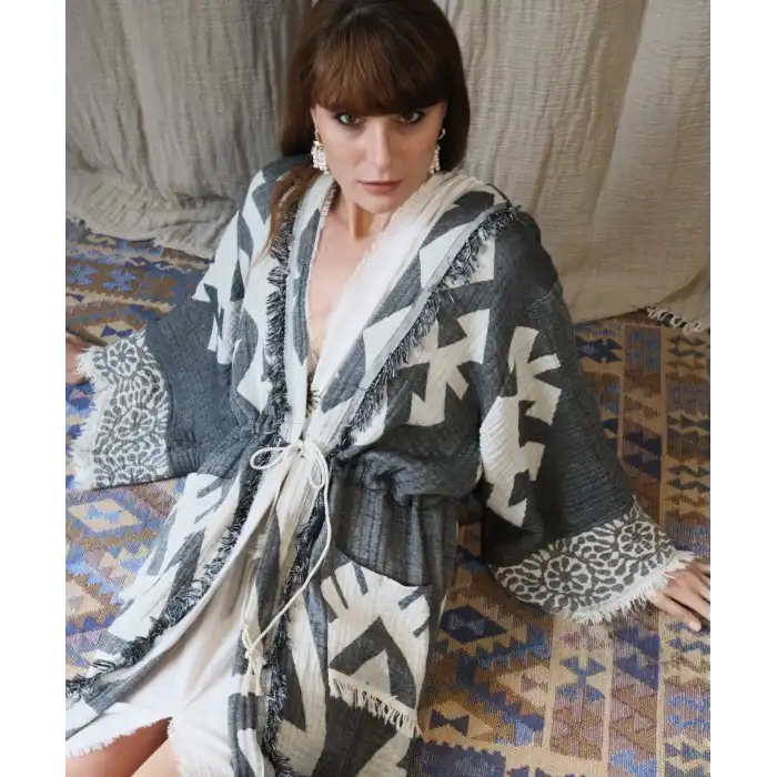 ANATOLIAN HERITAGE JAKAR DOKUMA MUSLİN KAFTAN