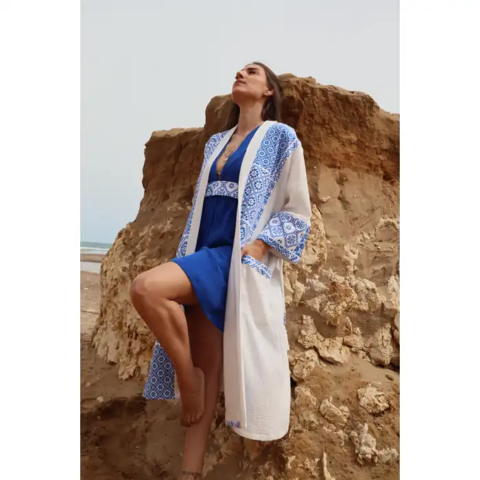 İZNİK BORDÜR DETAYLI MÜSLİN KAFTAN