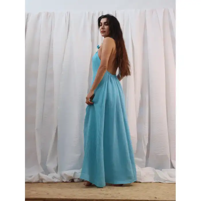 ALOHA YAKASI ÇİÇEK DETAYLI SIRT DEKOLTELİ MAKSİ MÜSLİN ELBİSE / Turkuaz