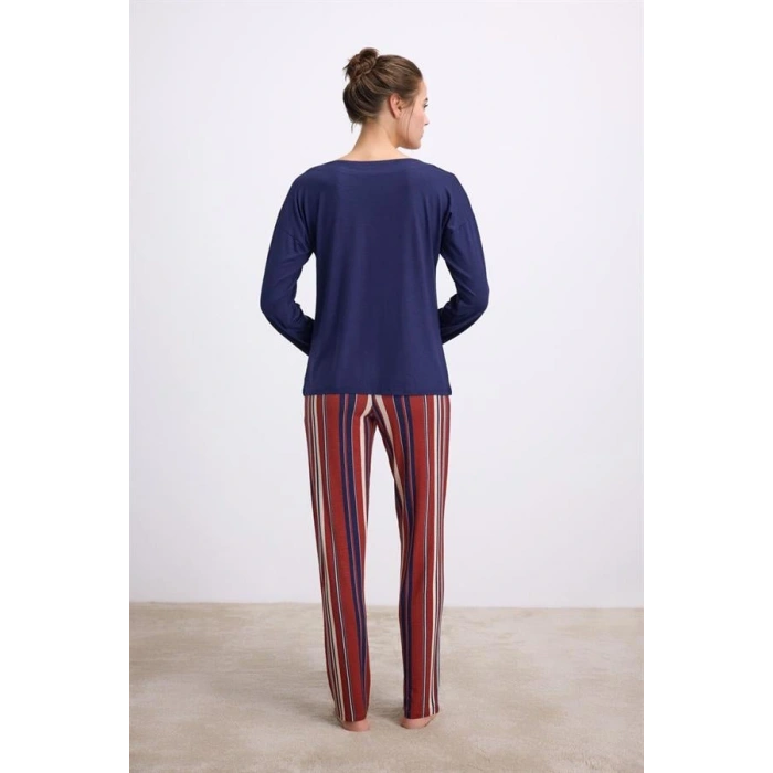 %100 Modal Lacivert Uzun Kollu T-Shirt ve Çizgili Pantolon Takımı