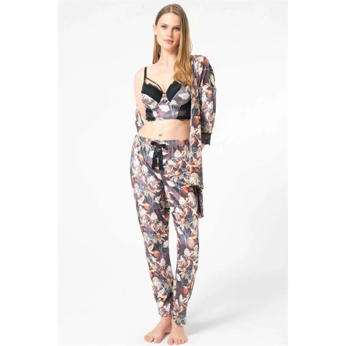 Kadife Çiçek Desenli Sabahlık Balenli Destekli Dolgulu Yaka Detaylı Dantelli Büstiyer Sütyen ve Pantolon Pijama 3lü Takım