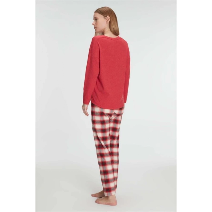 Pamuklu Kışlık Kare Desenli Uzun Kol Pijama Takımı