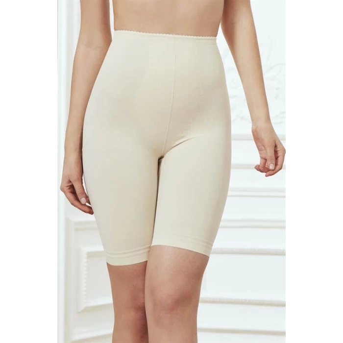 Toparlayıcı Bel ve Bacak İnceltici Dikişli Uzun Paçalı Orta Bel Sıkı Şort Korse