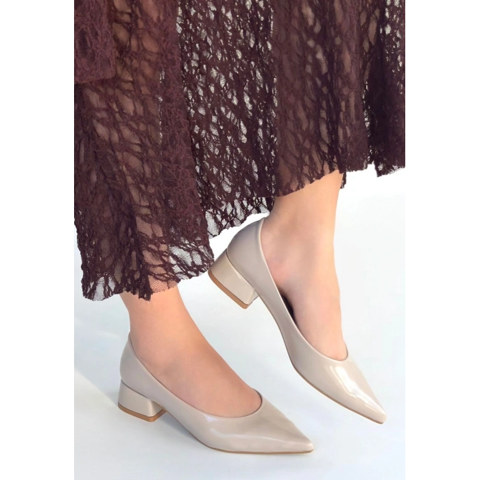 Ferla Bej Rugan Topuklu Ayakkabı