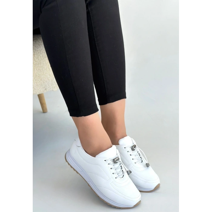 Finna Beyaz Cilt Bağcıklı Spor Ayakkabı