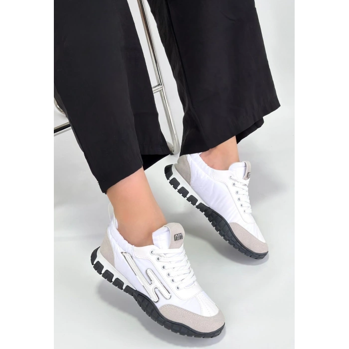 Huer Beyaz Nubuk Bağcıklı Spor Ayakkabı