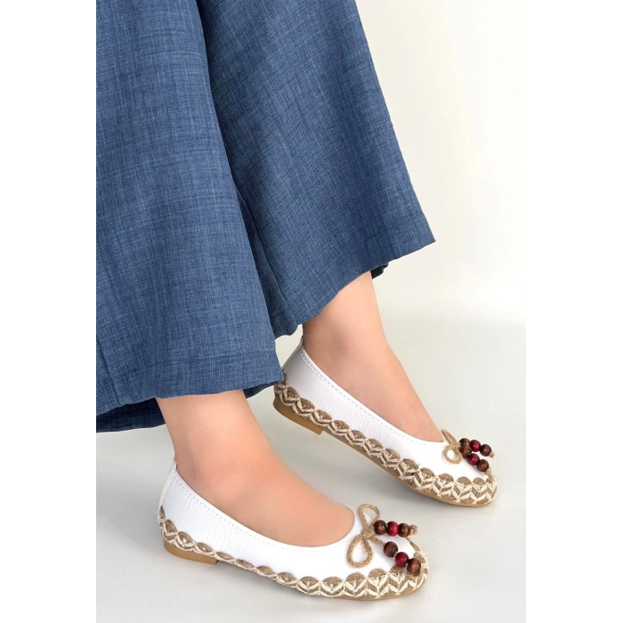 Ilwe Beyaz Cilt Babet Ayakkabı