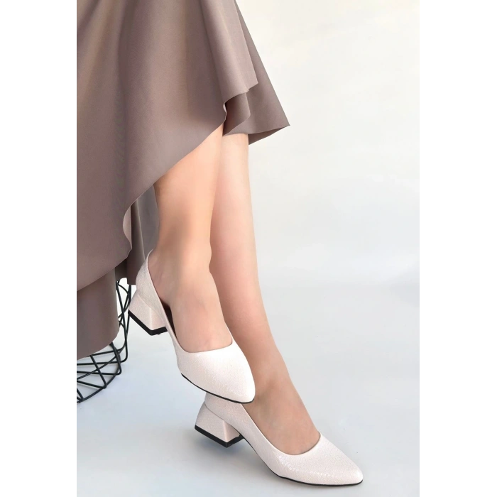 Nitya Bej Baskılı Rugan Topuklu Ayakkabı