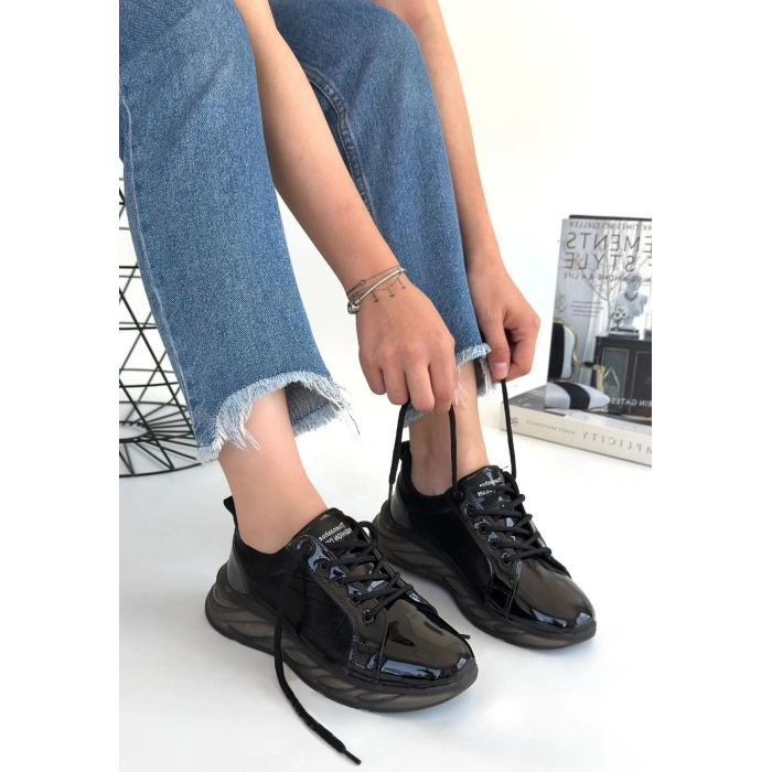 Piona Siyah Rugan Gri Tabanlı Spor Ayakkabı