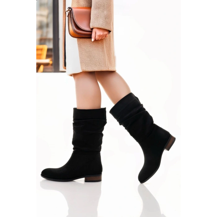 Pem Plod Siyah Süet Çizme