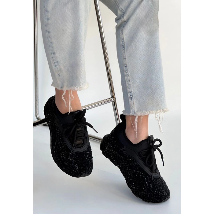 Rimay Siyah Cilt Boncuk İşlemeli Spor Ayakkabı