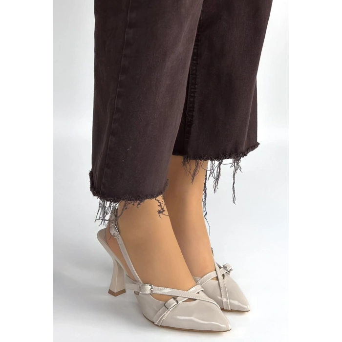 Tetti Bej Rugan Topuklu Ayakkabı