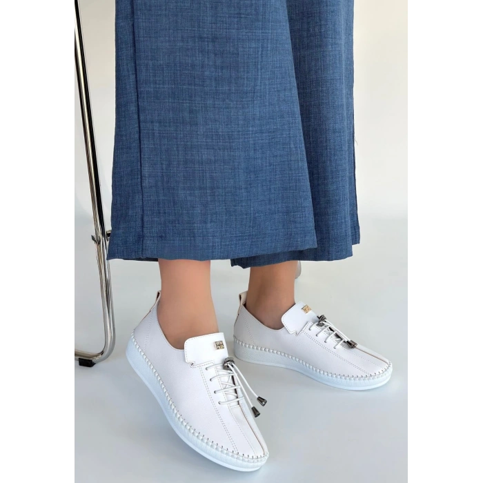 Warte Beyaz Cilt Bağcıklı Spor Ayakkabı