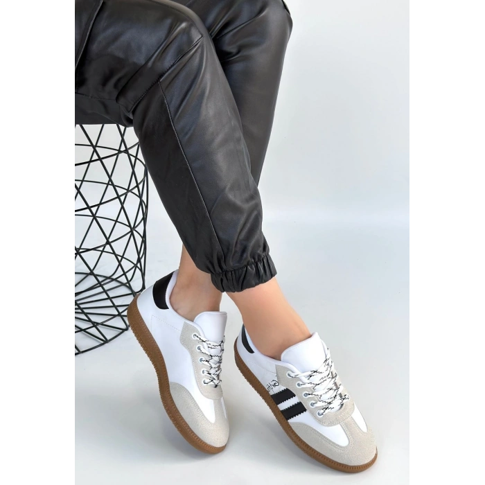 Zerti Beyaz Cilt Bağcıklı Spor Ayakkabı