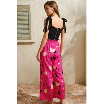 Kalın Askılı Viskon Çiçek Desenli Sırt Aksesuarlı Yazlık Dantel Detaylı Pijama Altı