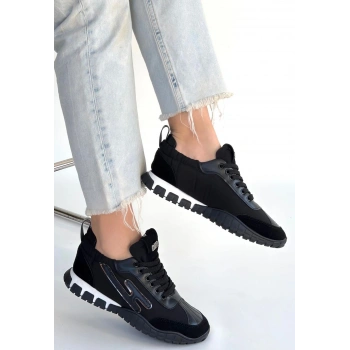 Huer Siyah Nubuk Bağcıklı Spor Ayakkabı