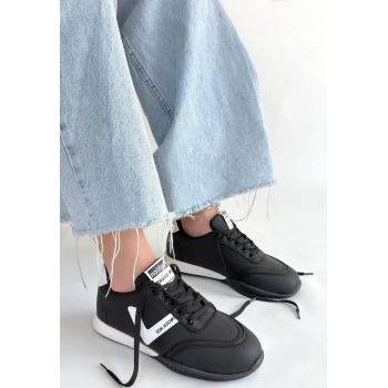 Jowen Siyah Cilt Beyaz Detaylı Bağcıklı Spor Ayakkabı