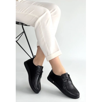 Mopin Siyah Deri Bağcıklı Spor Ayakkabı