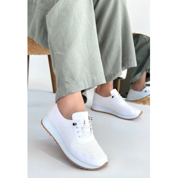 Tone Beyaz Cilt Bağcıklı Spor Ayakkabı