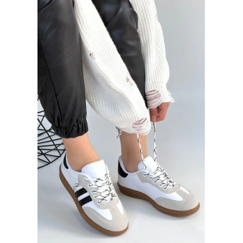 Zerti Beyaz Cilt Bağcıklı Spor Ayakkabı