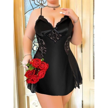 Büyük Beden Siyah Dantel İşlemeli İnce Askılı Saten Gecelik