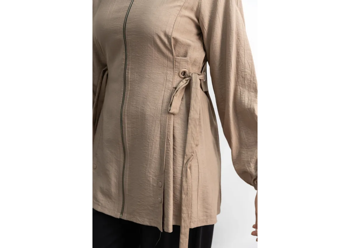 Letafet Şerit Detaylı Kapüşonlu Fermuarlı Ceket - VİZON - (Asorti: S-XL)