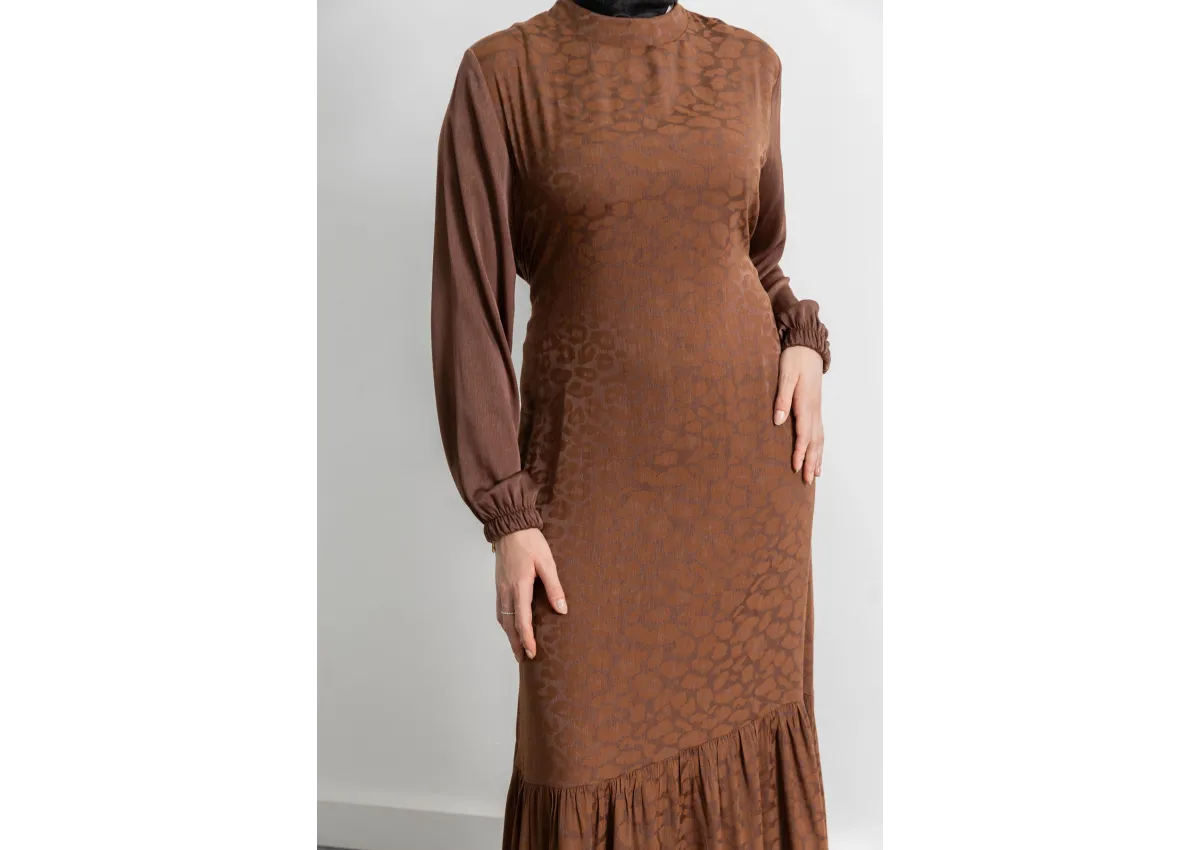 ETEK BÜZGÜ DETAYLI JAKAR ELBİSE - TABA - LEOPAR - (Asorti: 46-52)