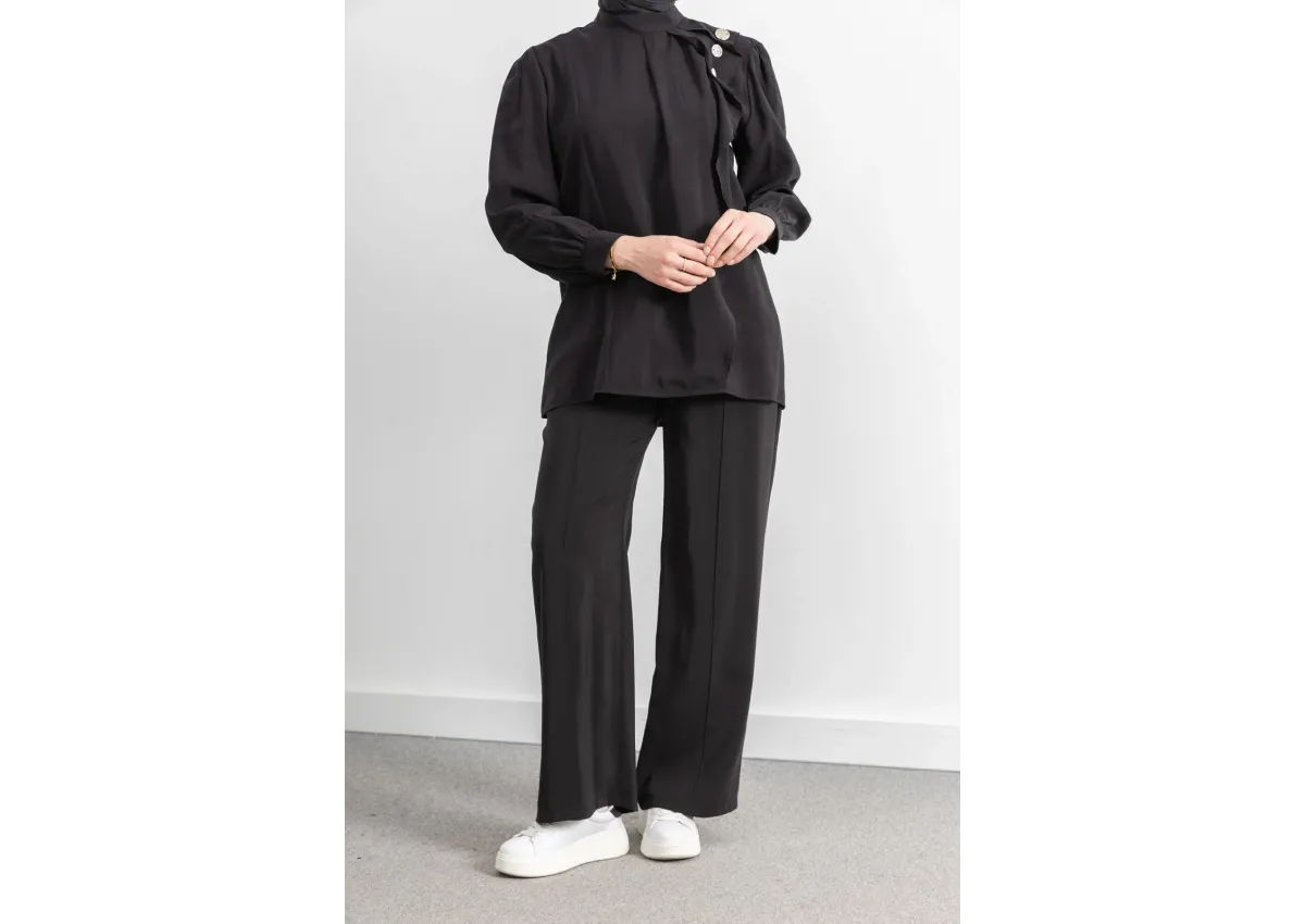 LETAFET ÖNÜ VOLAN DETAYLI PANTOLONLU TAKIM - SİYAH - (Asorti: M-XXL)