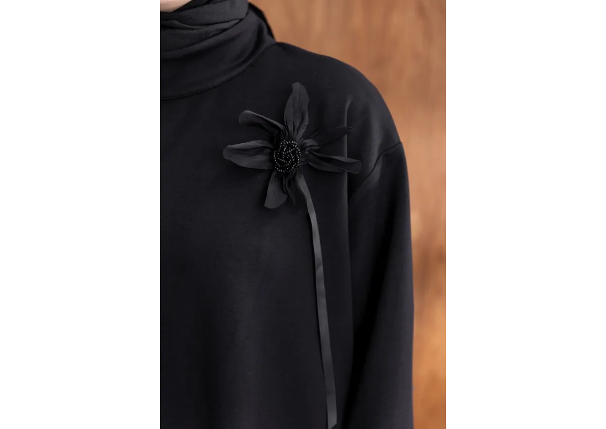 KOLU PİLİSE DETAYLI BROŞLU PANTOLONLU TAKIM - SİYAH - (Asorti: M-XXL)