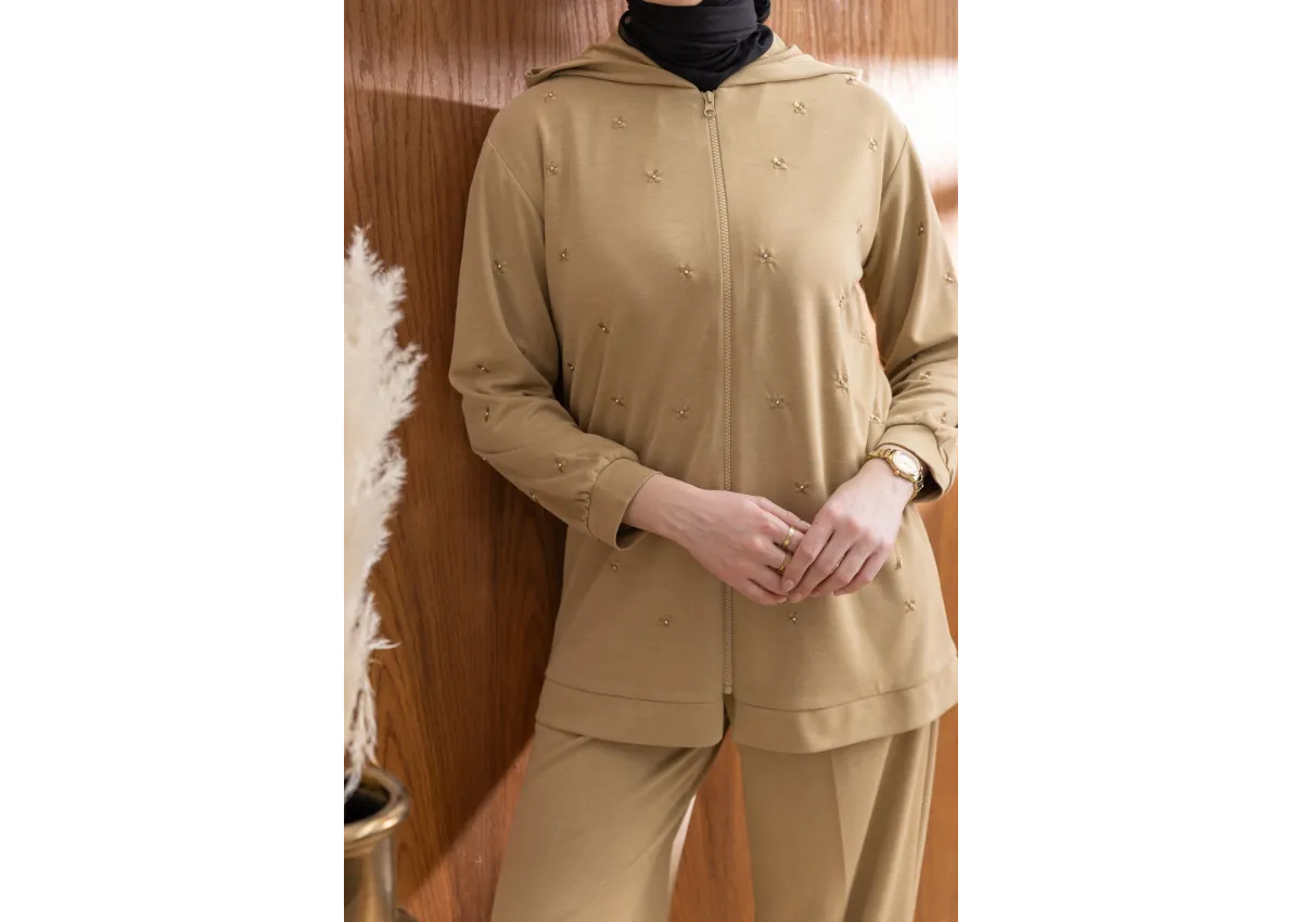 NAKIŞ VE İNCİ DETAYLI PANTOLONLU TAKIM - TAŞ - (Asorti: M-XXL)