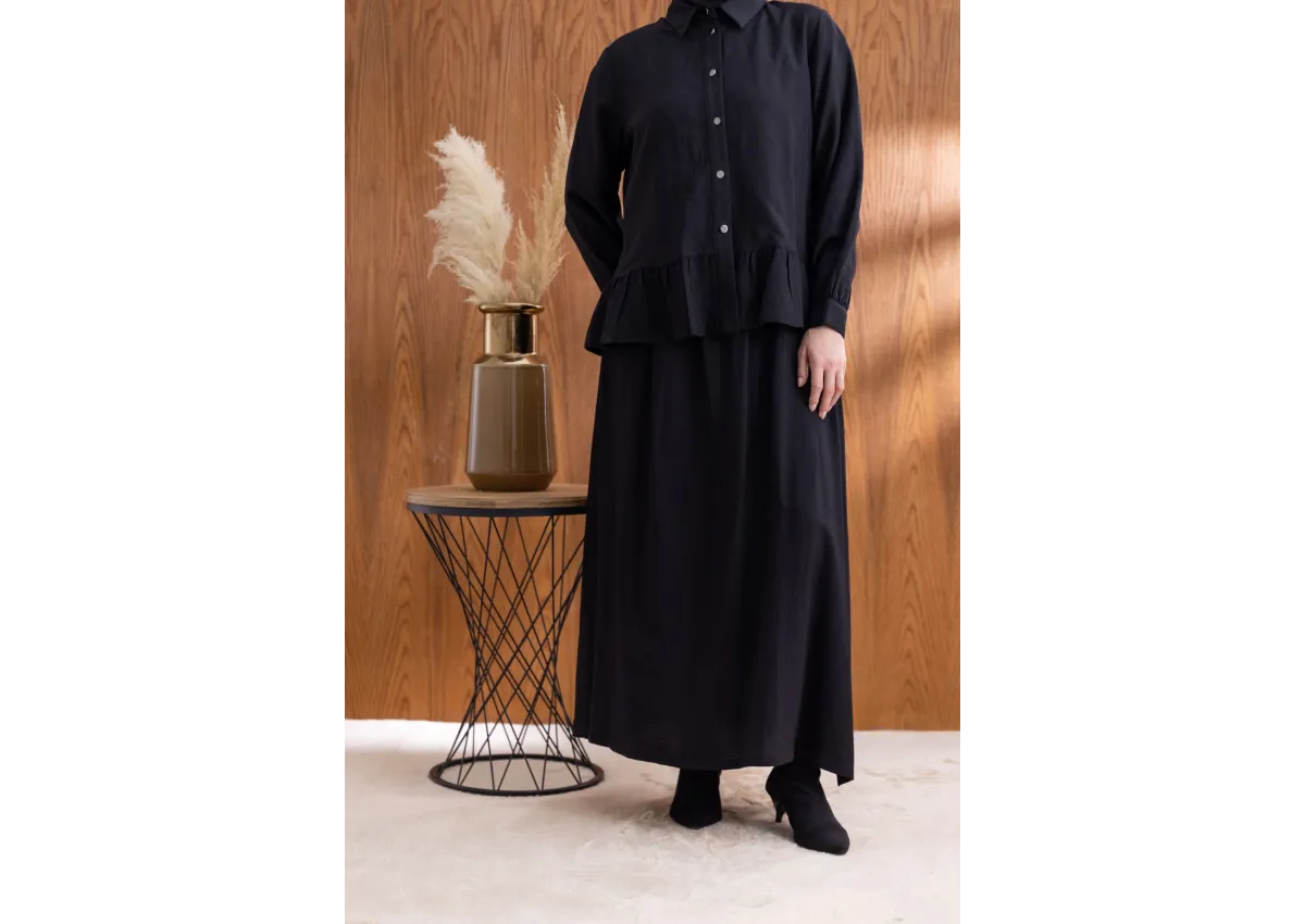 FIRFIR DETAYLI GÖMLEK YAKA ETEKLİ TAKIM - SİYAH - (Asorti: 46-52)