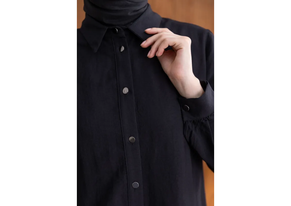 FIRFIR DETAYLI GÖMLEK YAKA ETEKLİ TAKIM - SİYAH - (Asorti: 46-52)