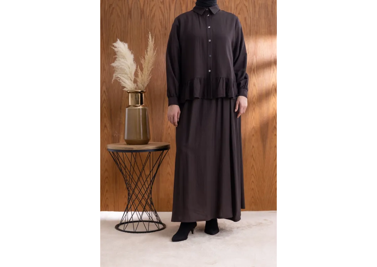 FIRFIR DETAYLI GÖMLEK YAKA ETEKLİ TAKIM - KAHVE - (Asorti: 46-52)