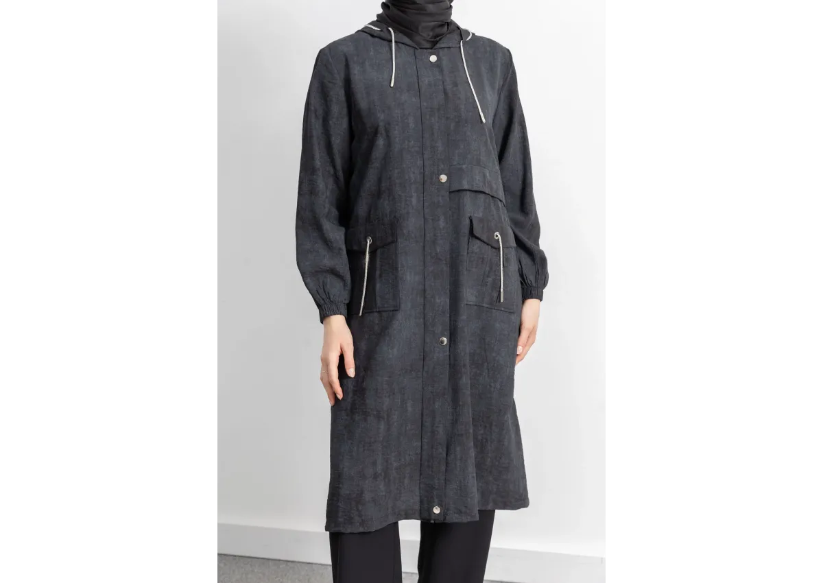 KAPÜŞONLU BASKILI ALLER DETAYLI ARABOY - SİYAH - (Asorti: 46-52)