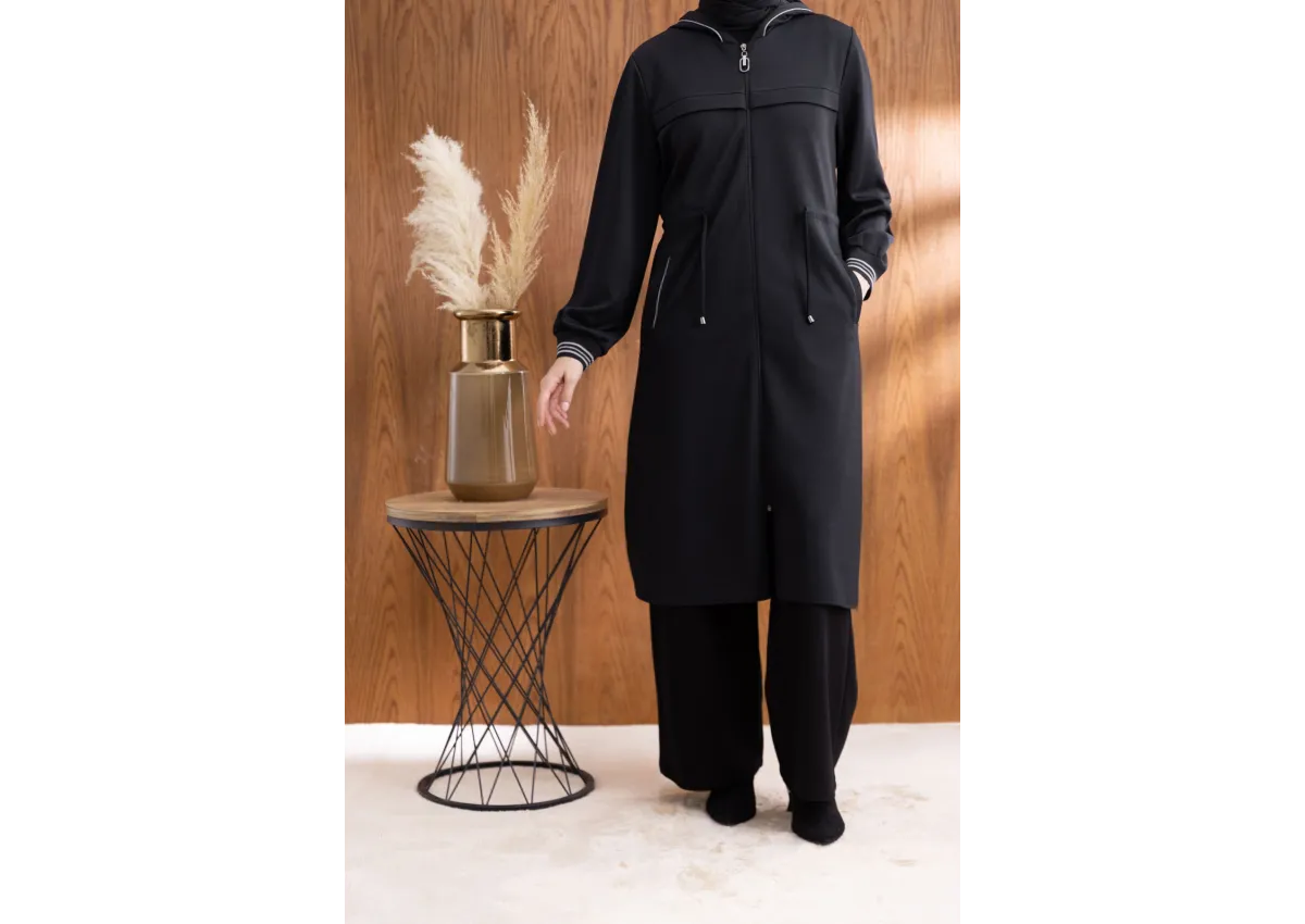 KAPÜŞONLU RİBANA VE ALLER DETAYLI GİYÇIK - SİYAH - (Asorti: 46-52)