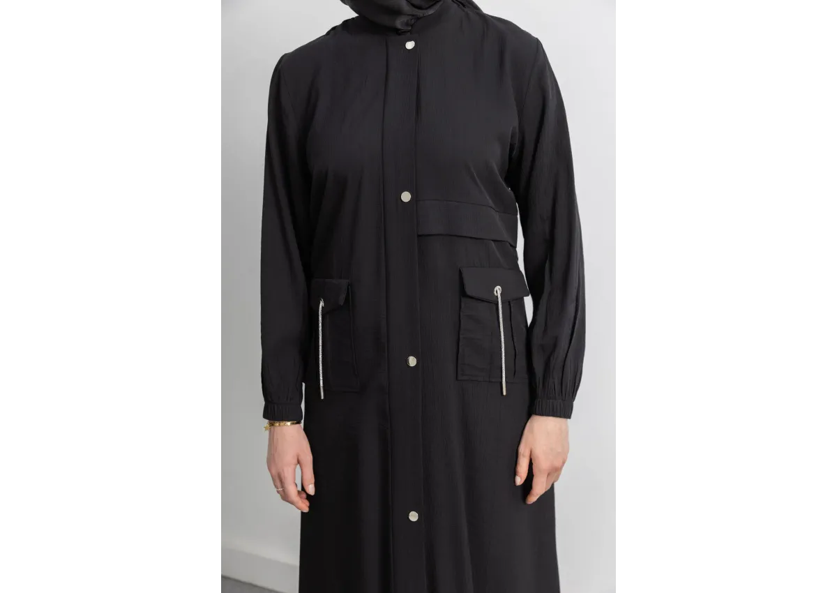 ÇIT ÇIT DETAYLI DİK YAKA SPOR FERACE - SİYAH - (Asorti: 46-52)