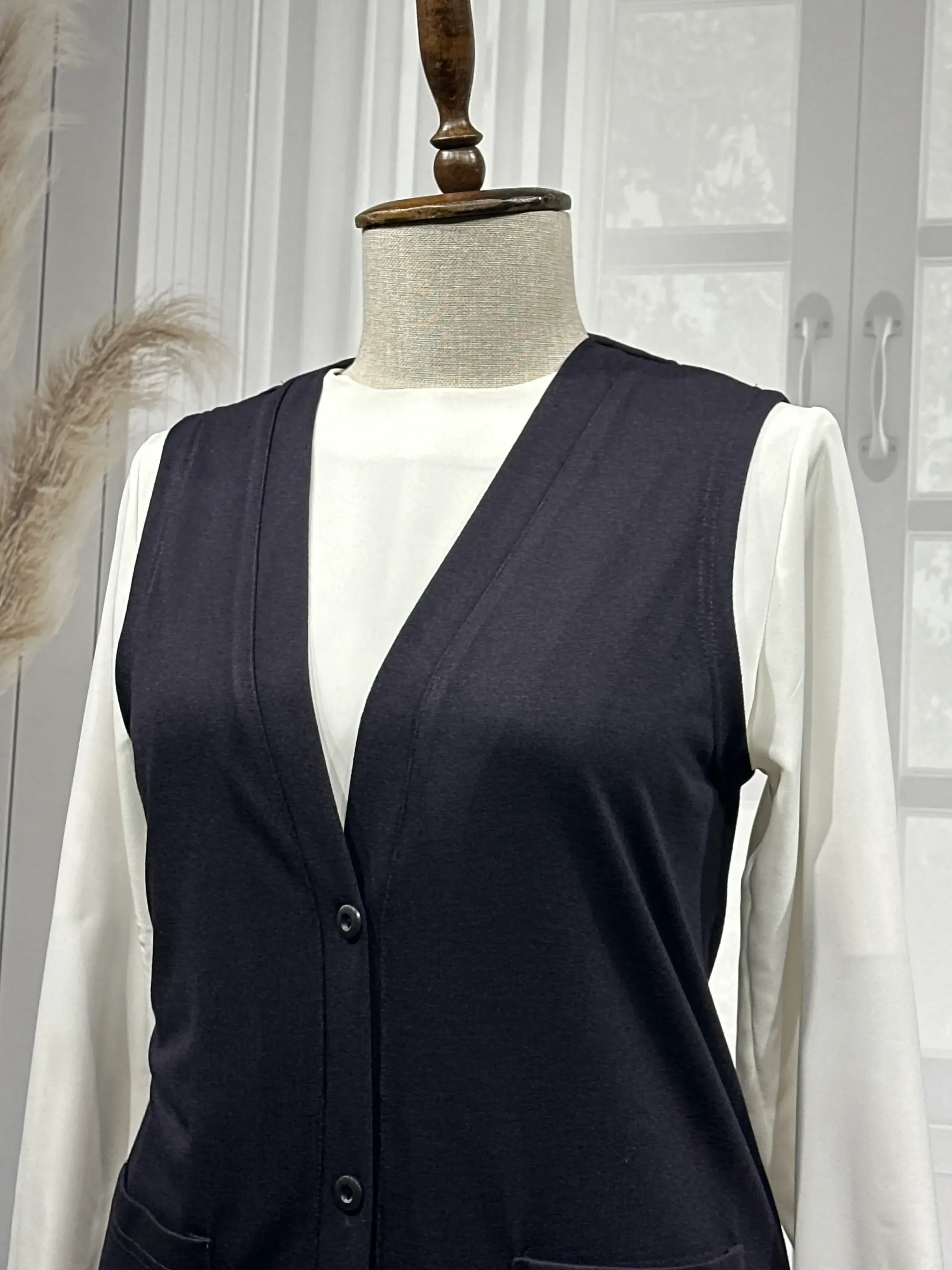 BUĞRA UZUN YELEK - MÜRDÜM - (Asorti: 4-6)