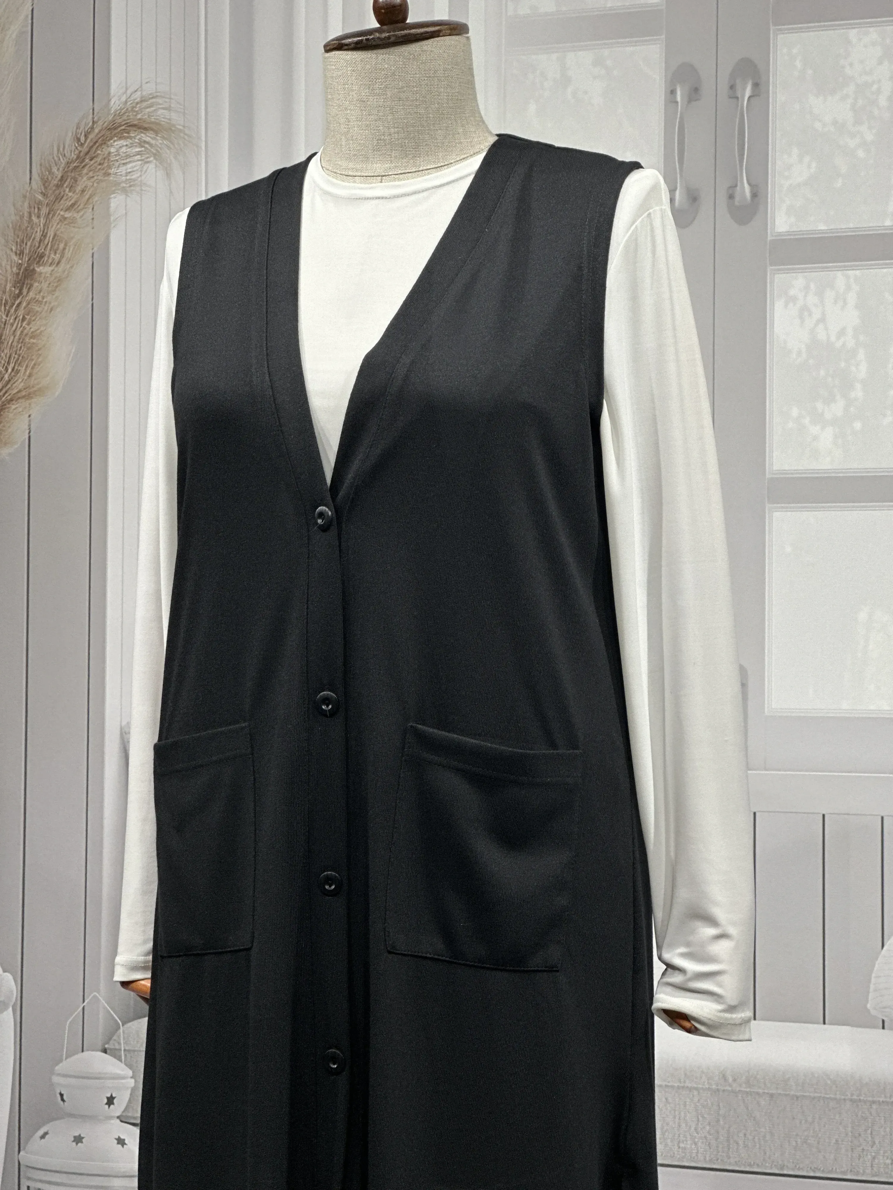 BUĞRA UZUN YELEK - SİYAH - (Asorti: 4-6)