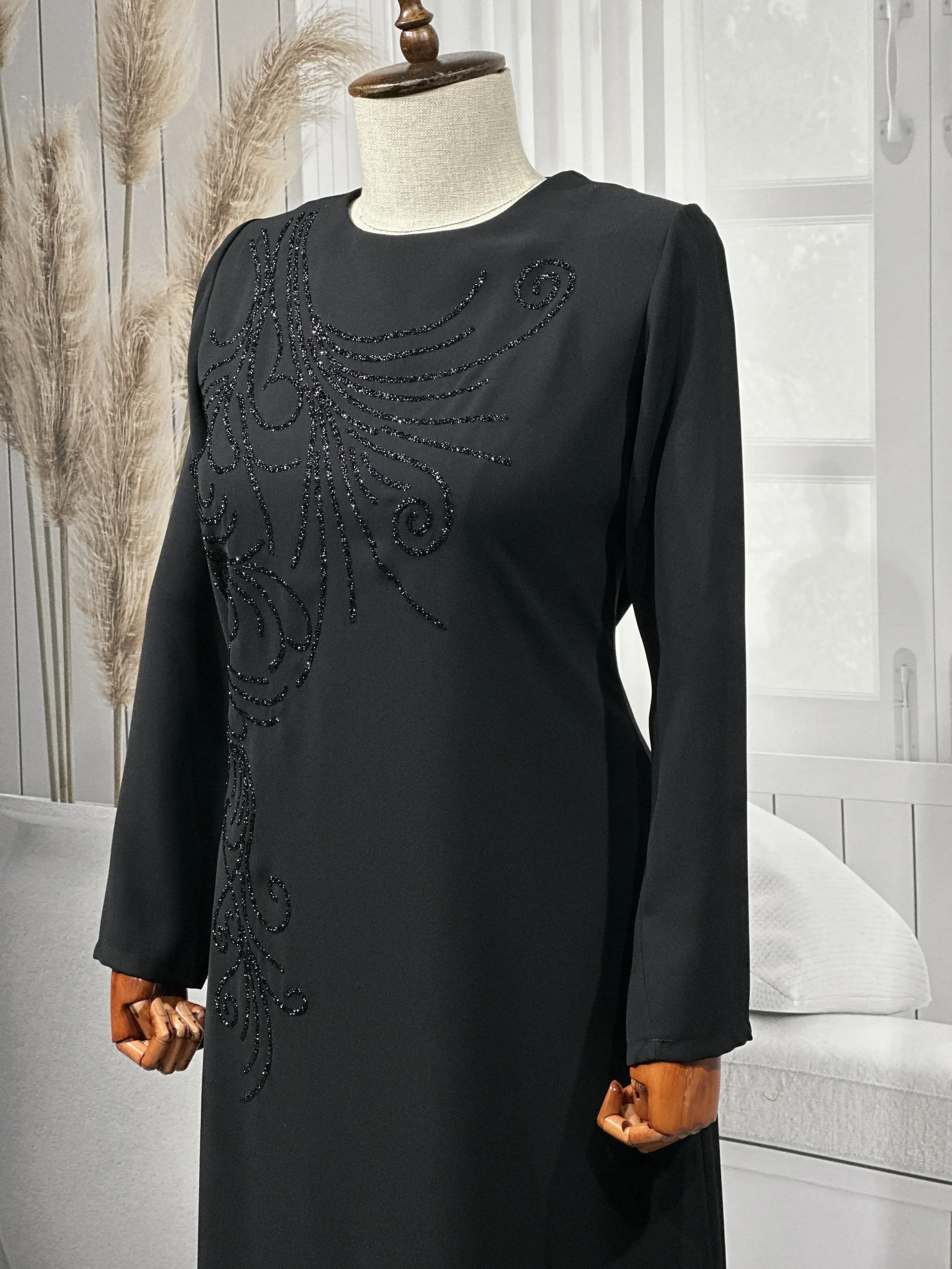 HESNA 8463 BASKILI ELBİSE - SİYAH - (Asorti: 44-54)